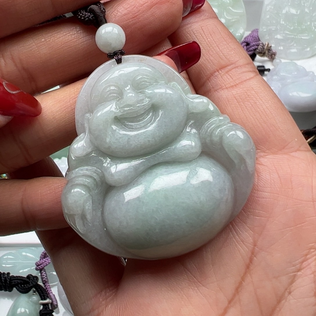 翡翠颈饰未镶嵌51×49.6×12.5