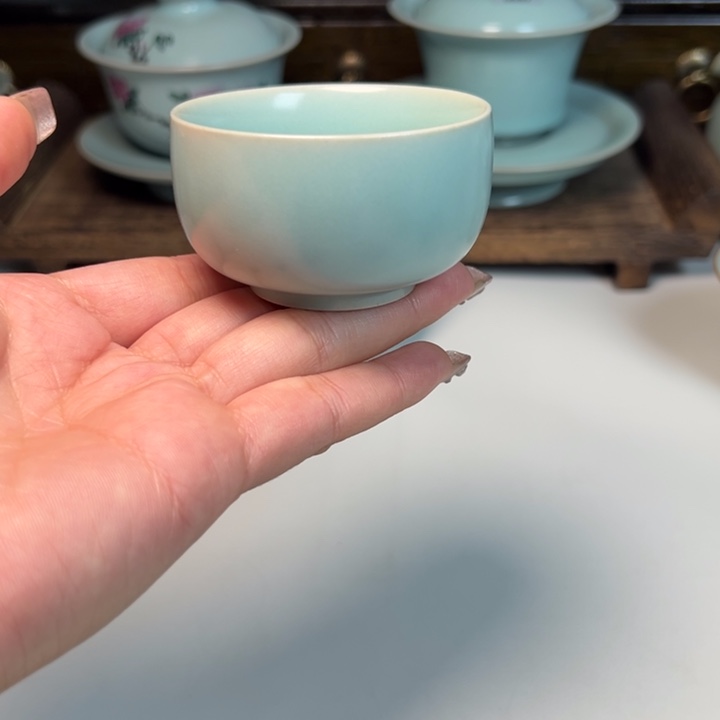 瓷片微瑕哈哈哈哈哈哈