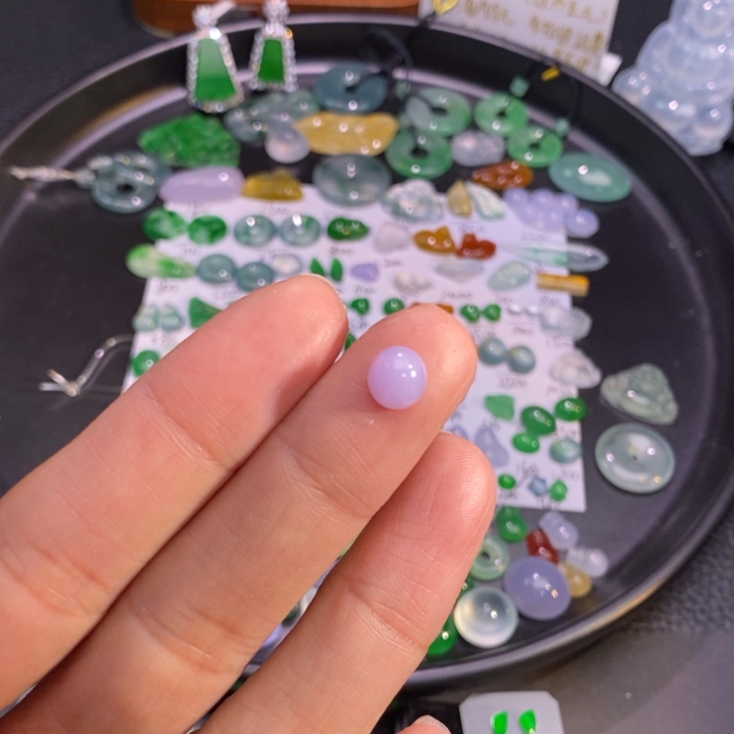 【闪购商品】翡翠挂件未镶嵌蛋