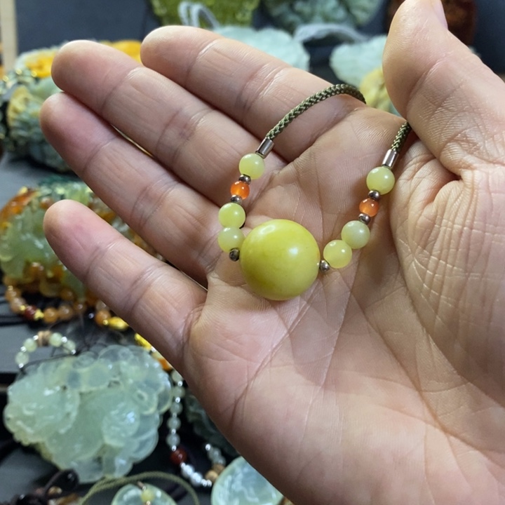 岫玉未镶嵌项链毛衣链