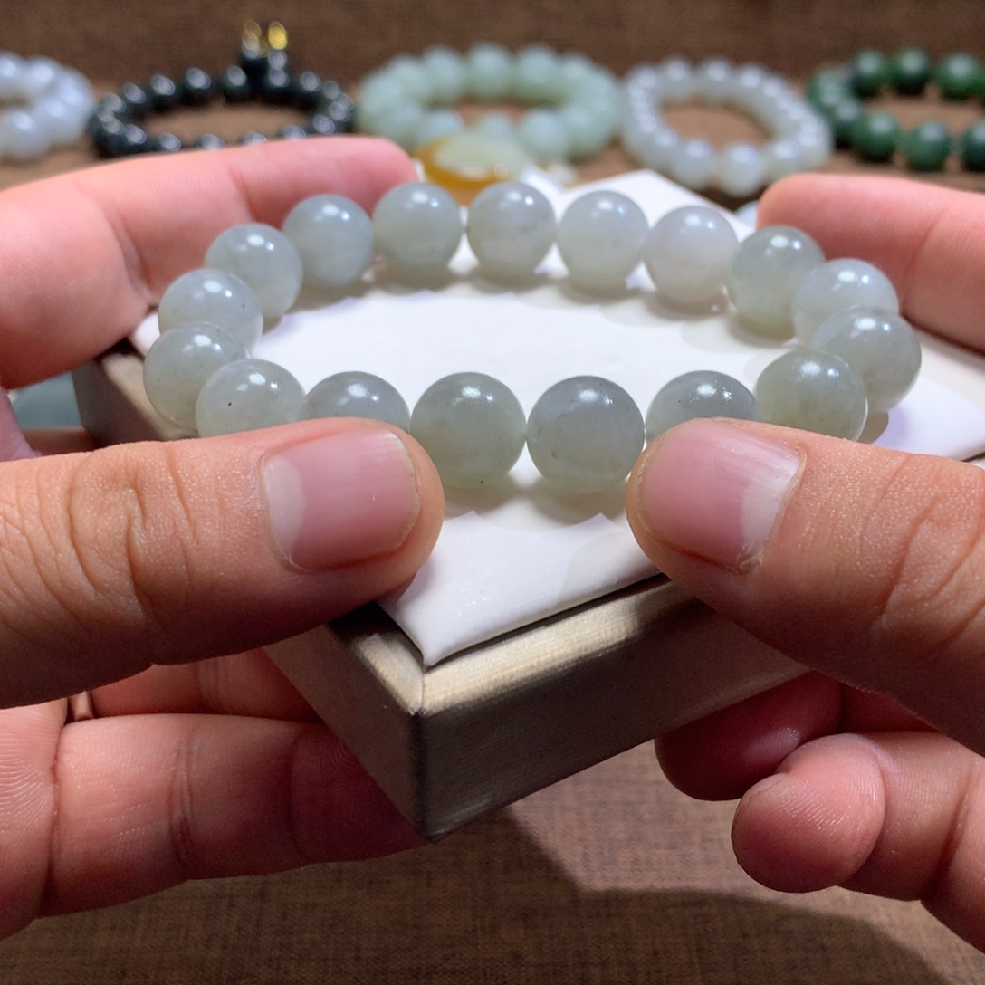 和田玉（糖玉）未镶嵌手链