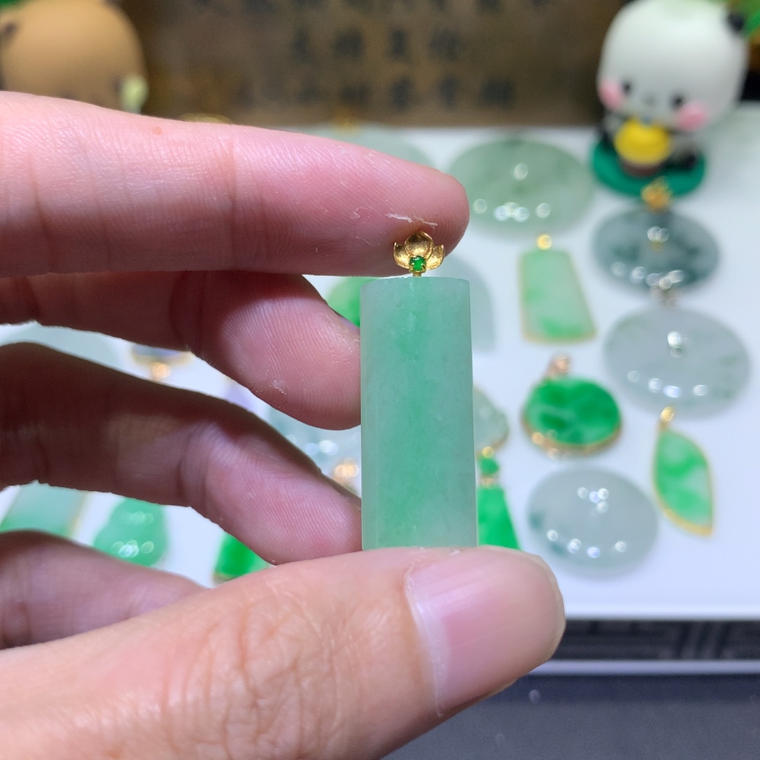 翡翠18K金镶嵌吊坠(不含链)