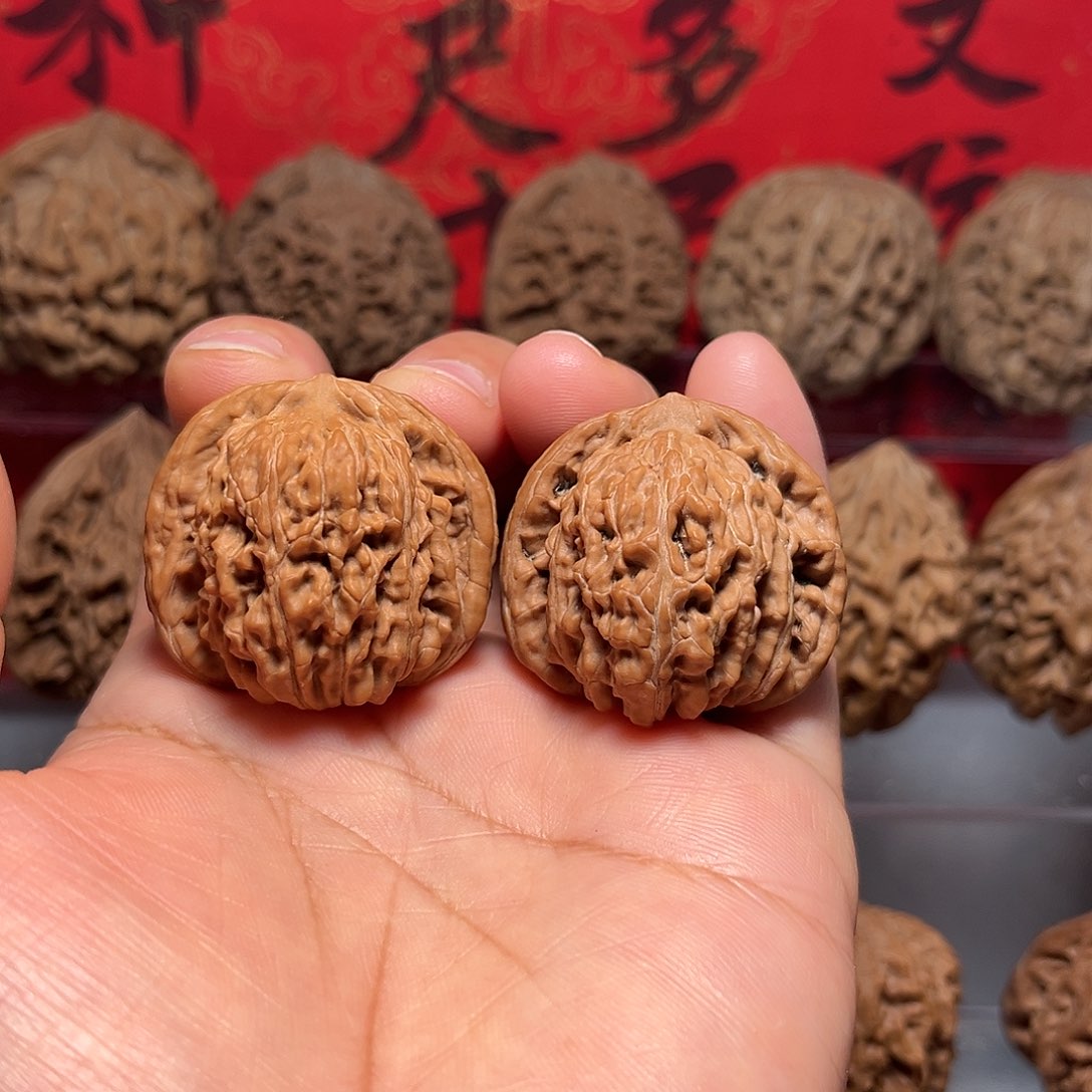 文玩核桃吊坠3.5尺+四座楼