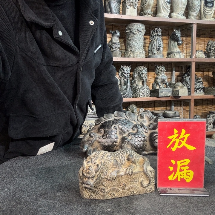 石材天然青石雕刻打孔