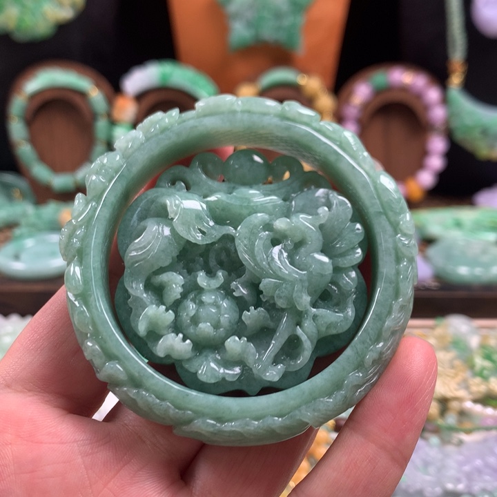 翡翠未镶嵌手镯手镯