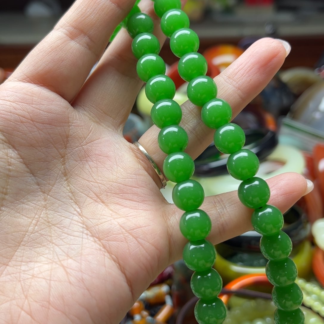 翡翠未镶嵌颈饰888888888888