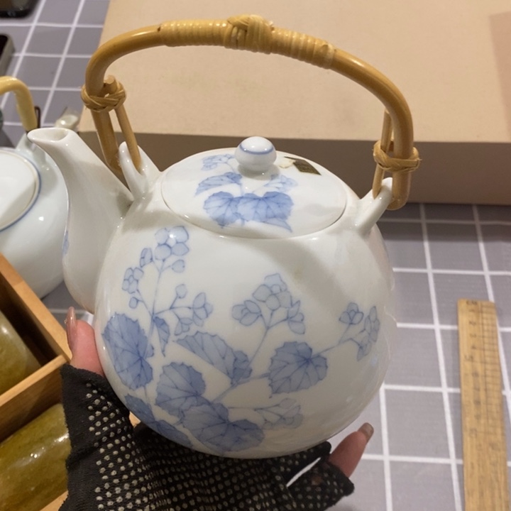 在干嘛啊亲爱哒这样