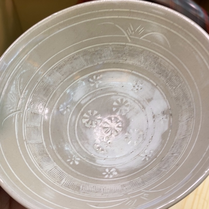 瓷片o o o o o o o o