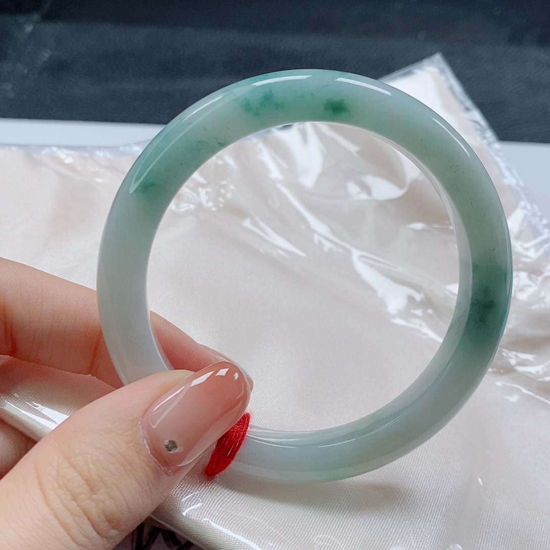 【闪购商品】未镶嵌手镯翡翠517号