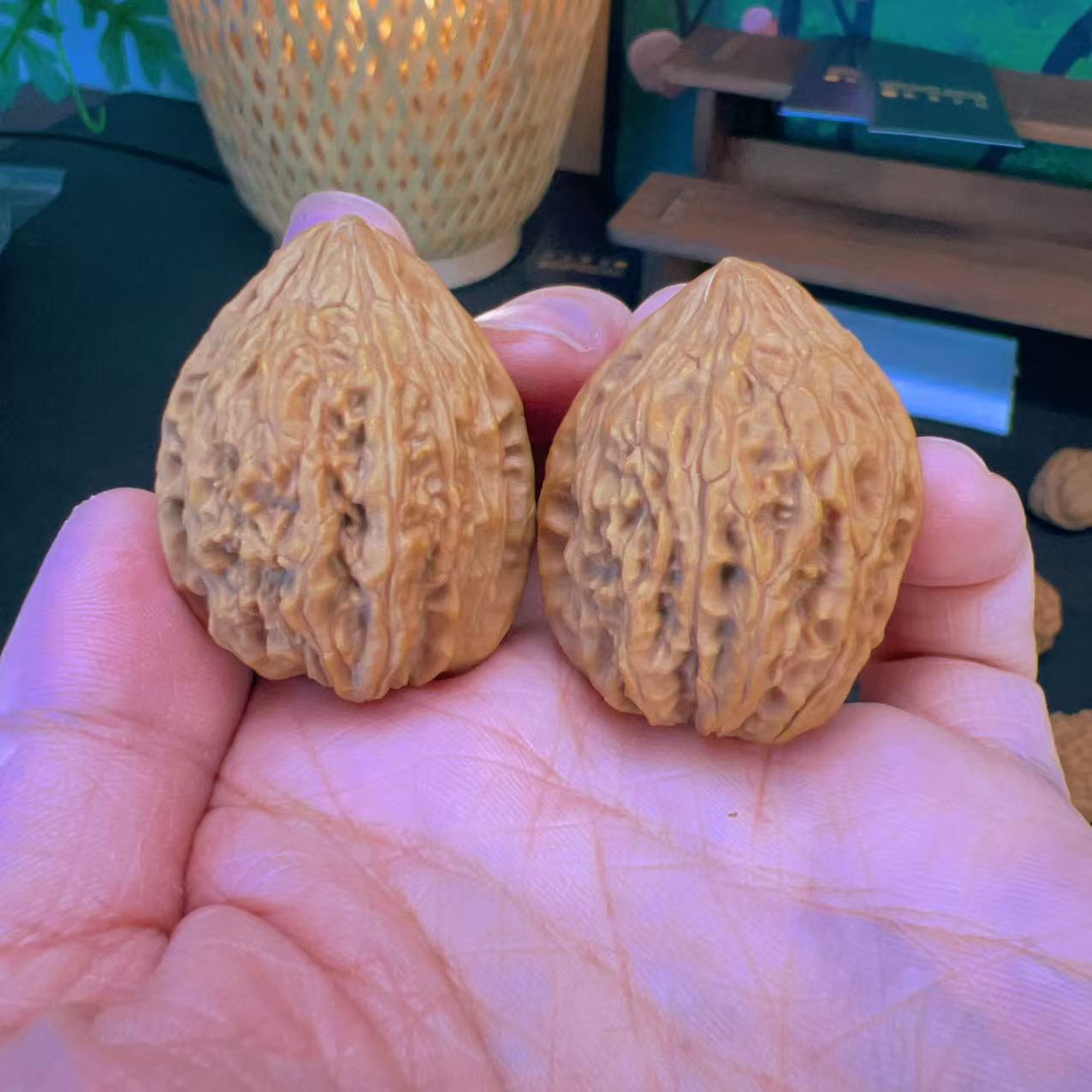 【文玩核桃】野生鸡心32（M011）