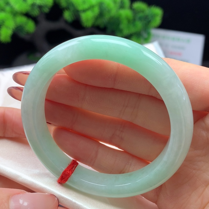 翡翠手镯未镶嵌55泥鳅背