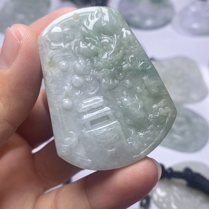 颈饰未镶嵌翡翠翡翠