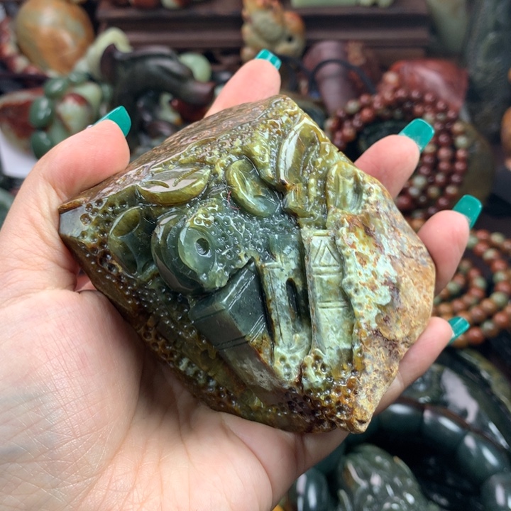 岫岩河磨玉（透闪石质玉）把件未镶嵌