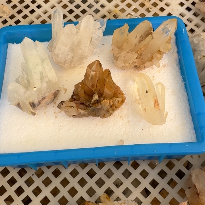 星***海水晶未镶嵌珠宝半成品