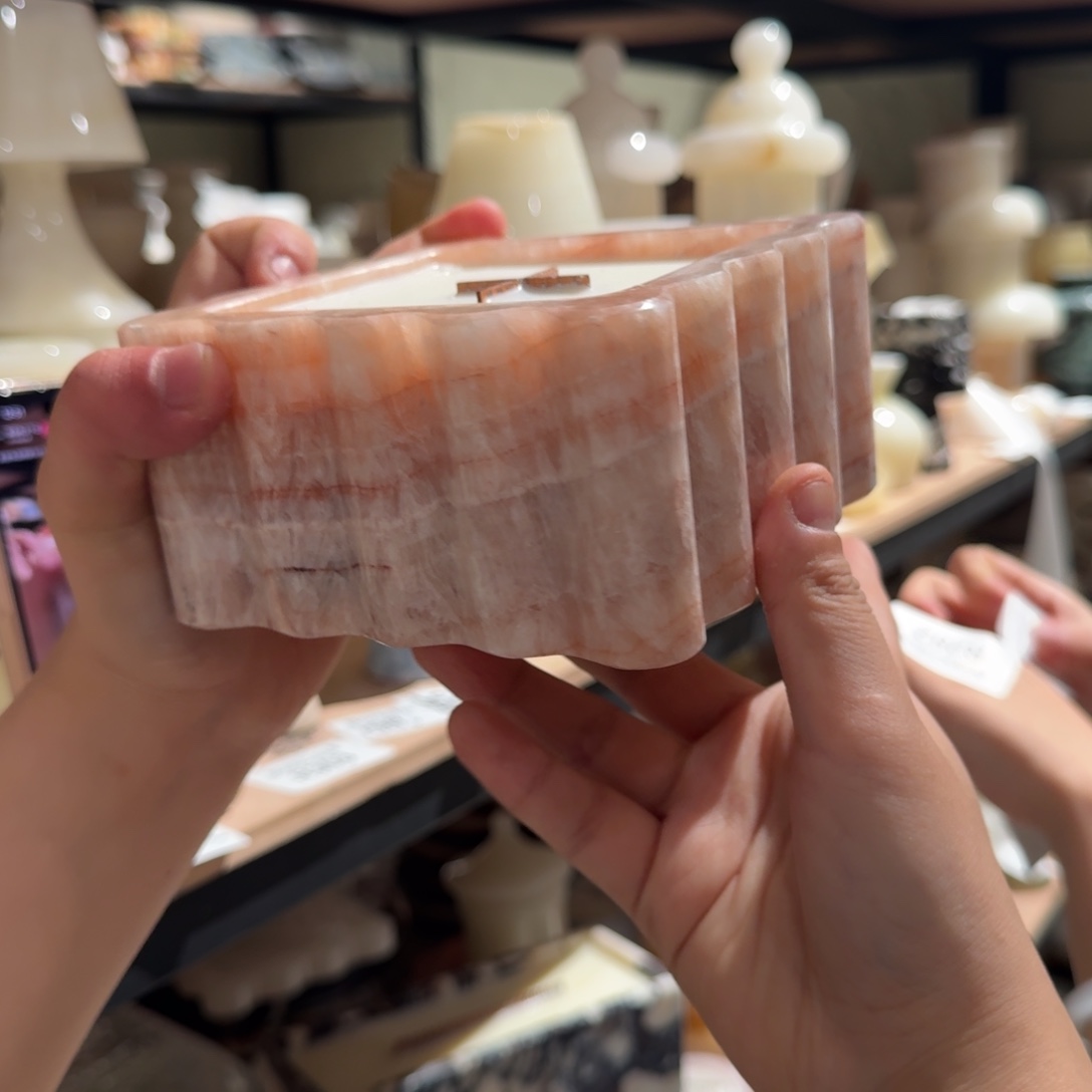 大理石R281。  两个亿。磕。