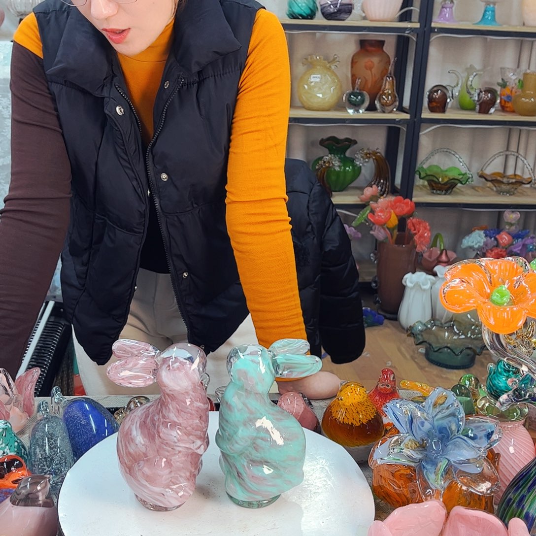 一对兔福利家悦琉璃品