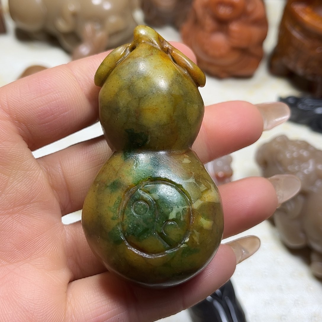 白玉菩提吊坠白玉菩提吊坠