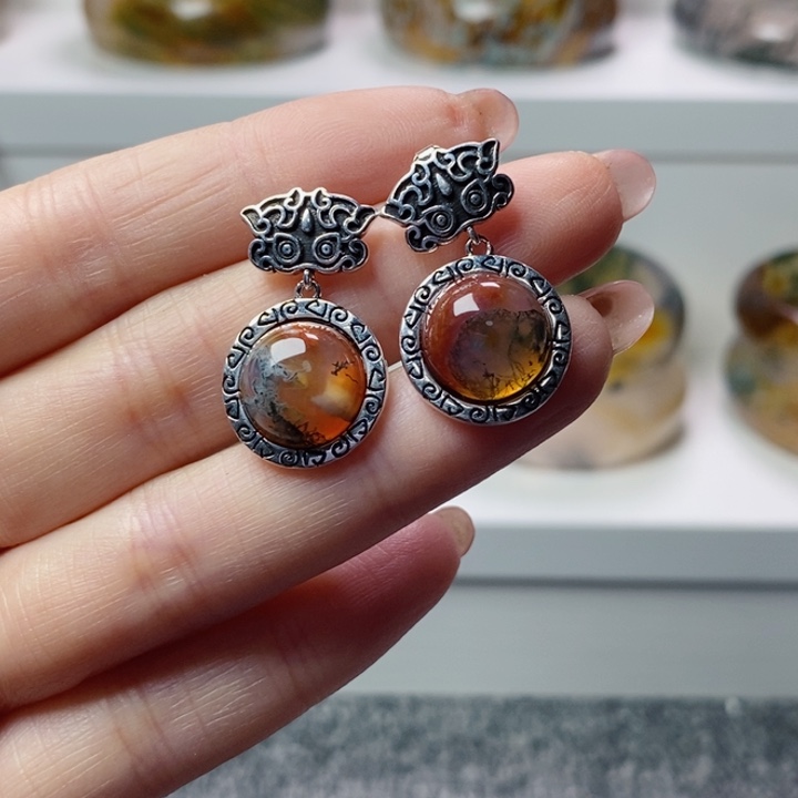 玛瑙/玉髓手镯未镶嵌艾*