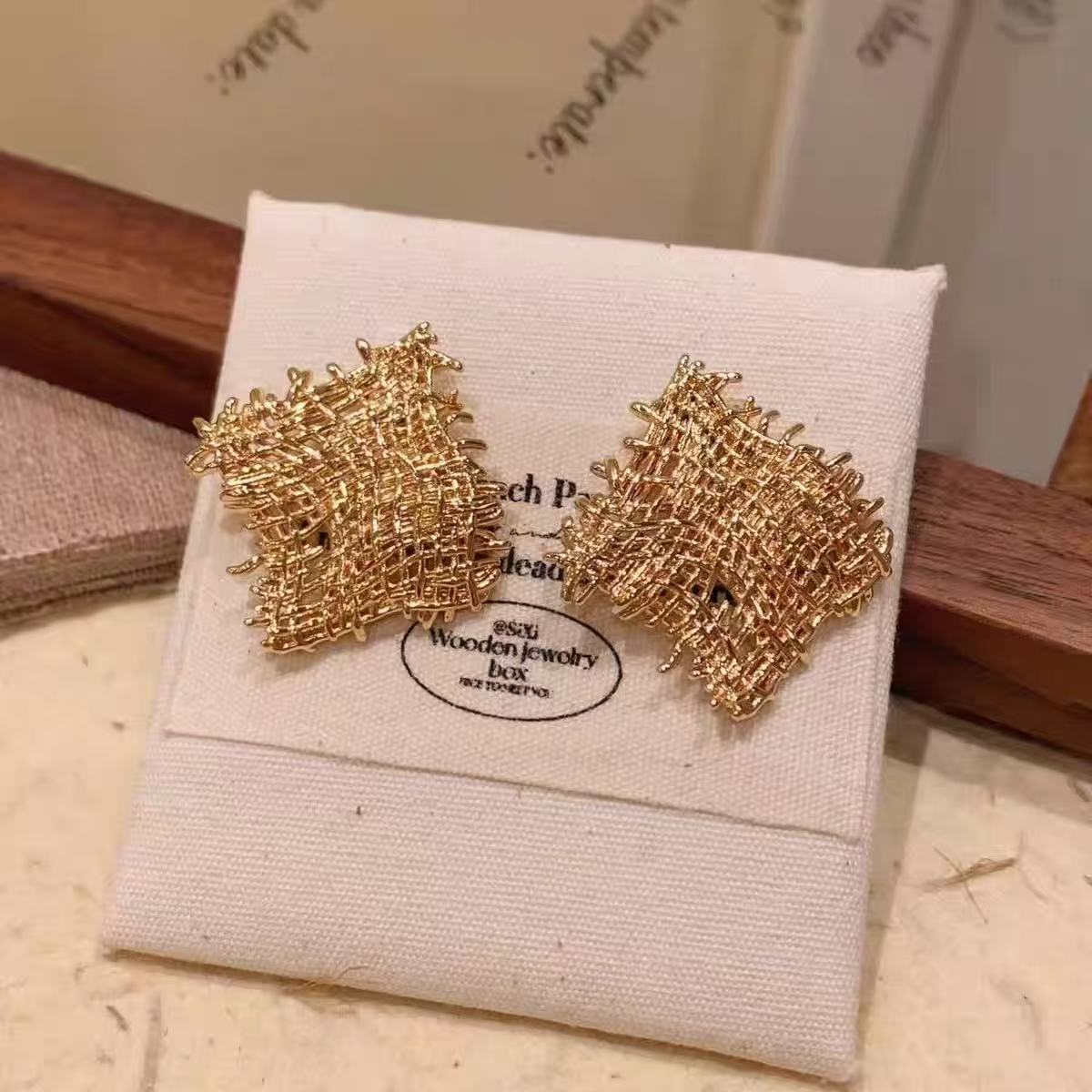 铜合金耳饰 【破布】高级夸张重工女人味气质镂空网耳钉饰品 A71