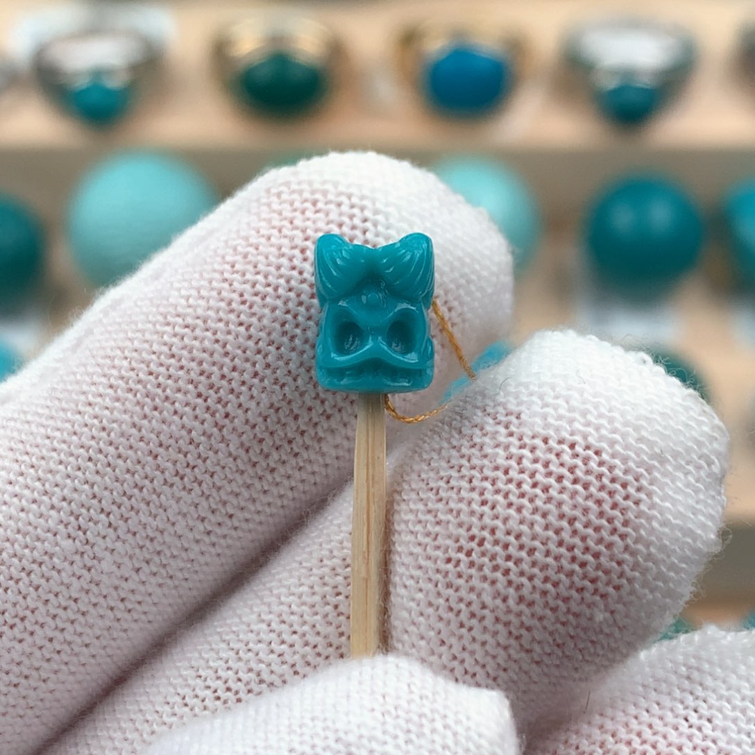 绿松石配饰未镶嵌