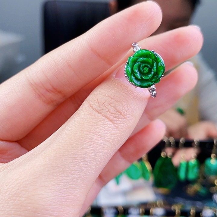 翡翠戒指银S925镶嵌饰品