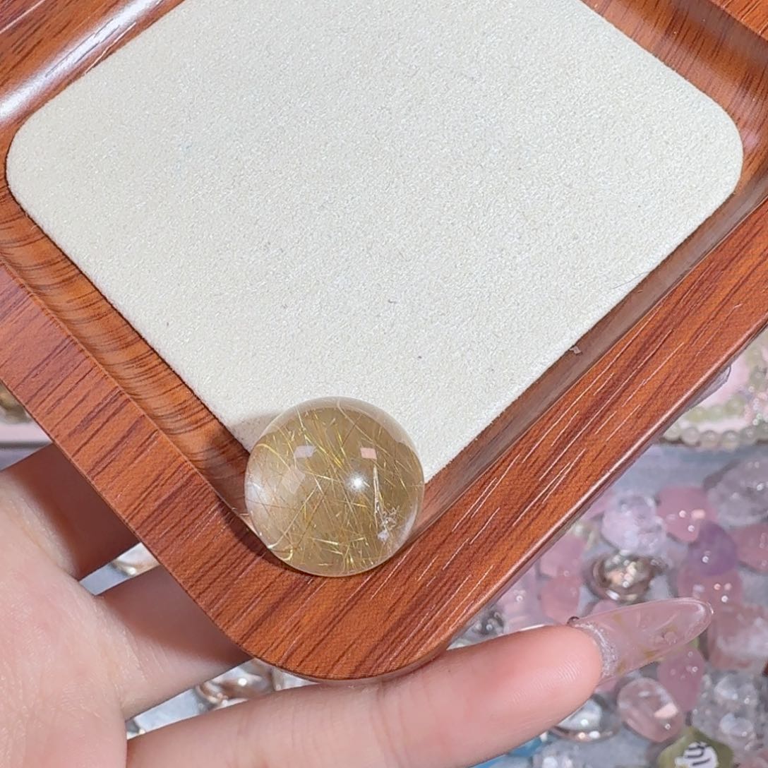 水晶手串未镶嵌金发晶