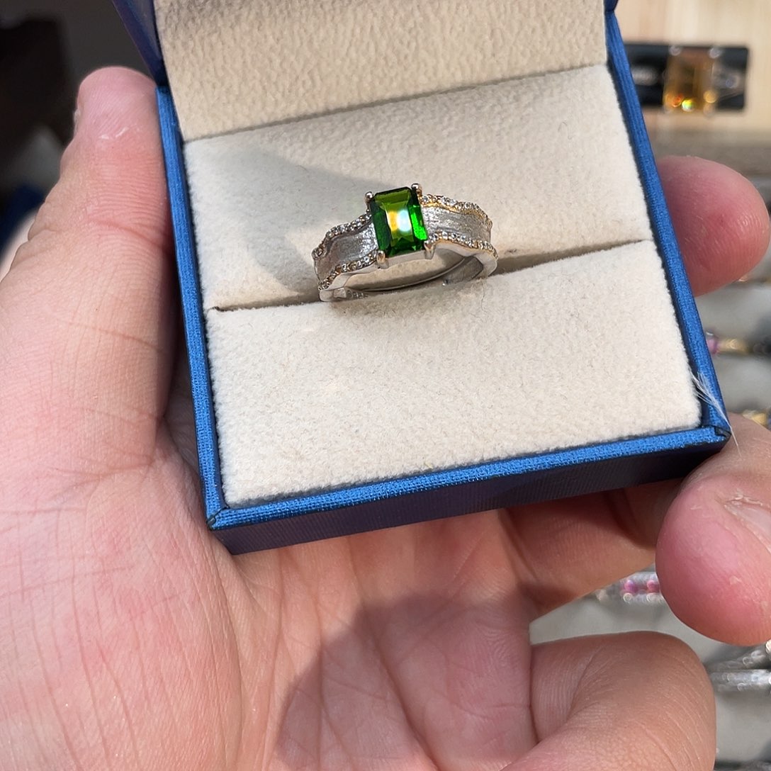 银S925镶嵌透辉石11123