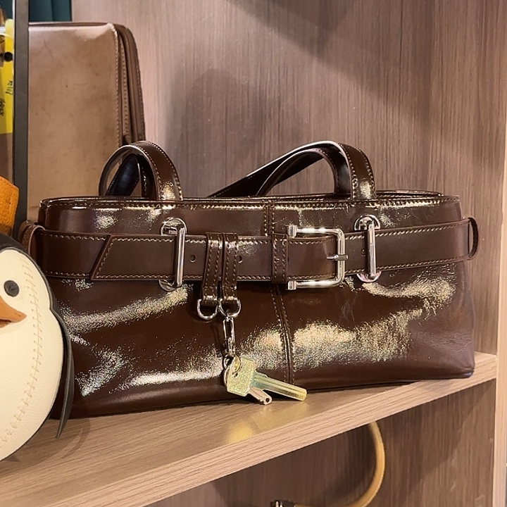 奈***奈犏牛皮（革）手工皮具包包