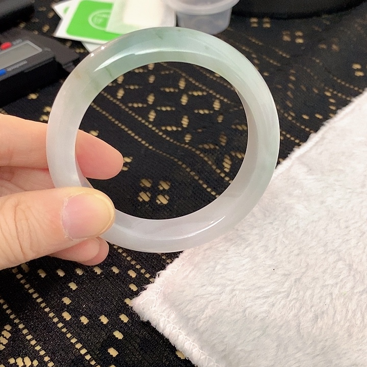 翡翠未镶嵌手镯53翡翠手镯