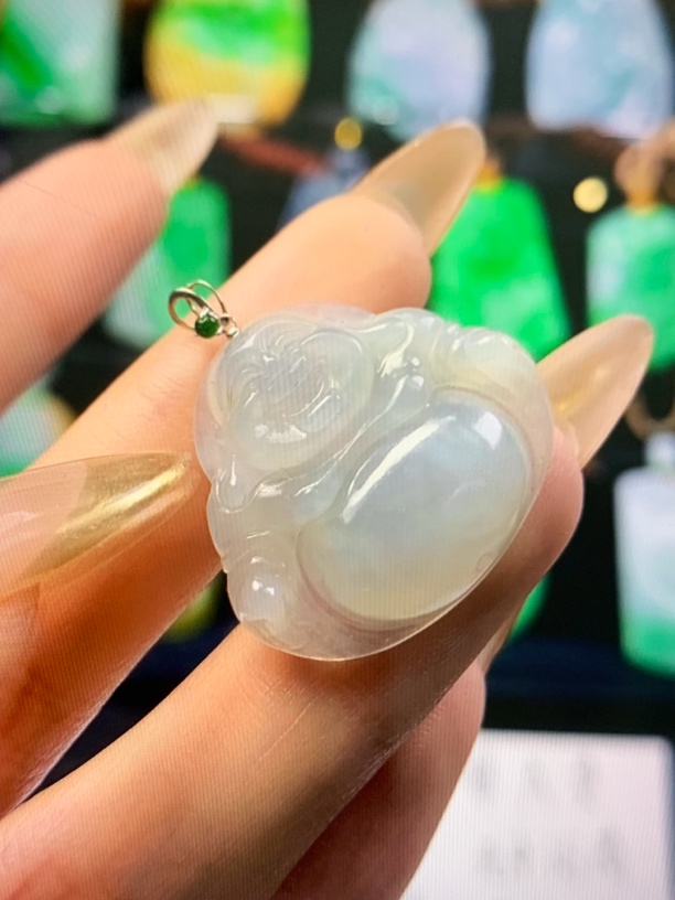 翡翠挂件一物一证毛货抛光