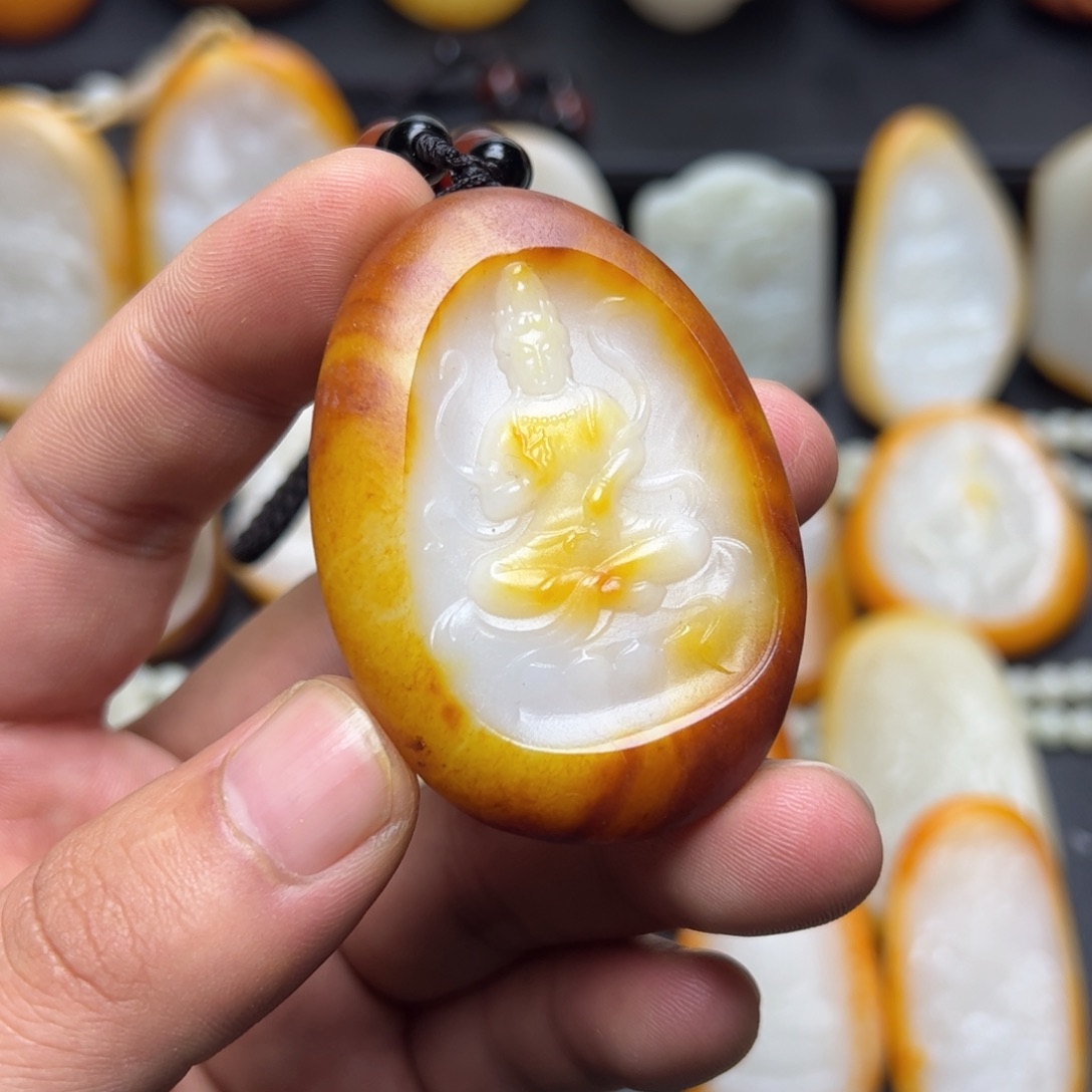 和田玉未镶嵌挂件