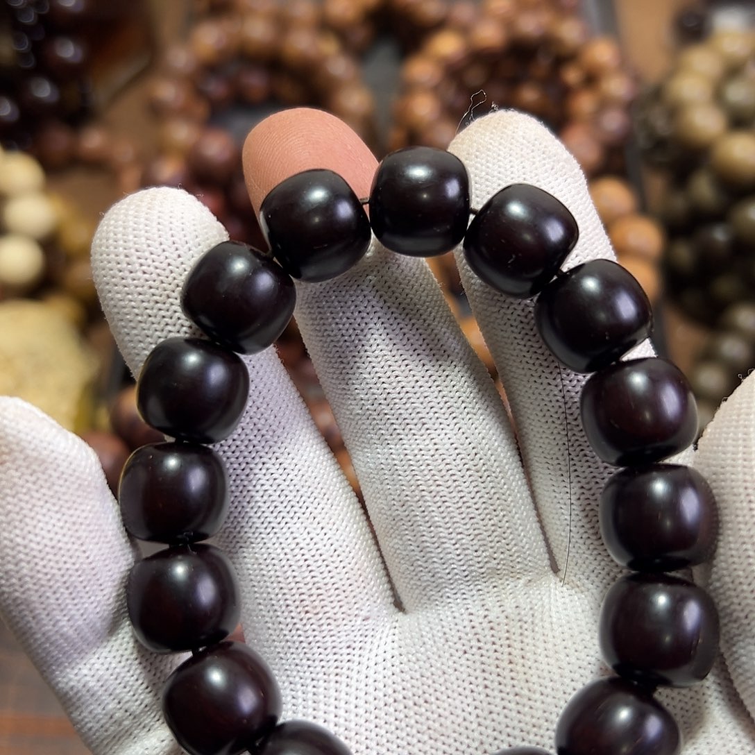 M***w小叶紫檀手串/手链