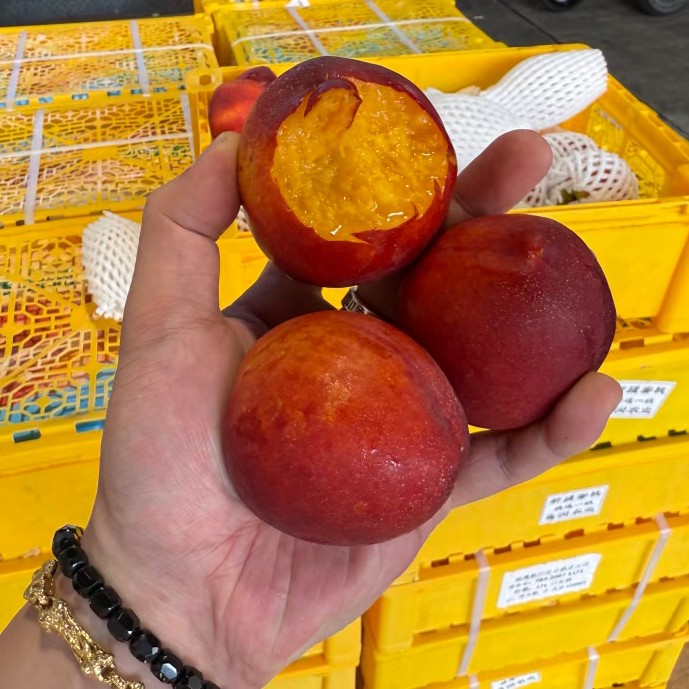 沙漠蜜桃约700克