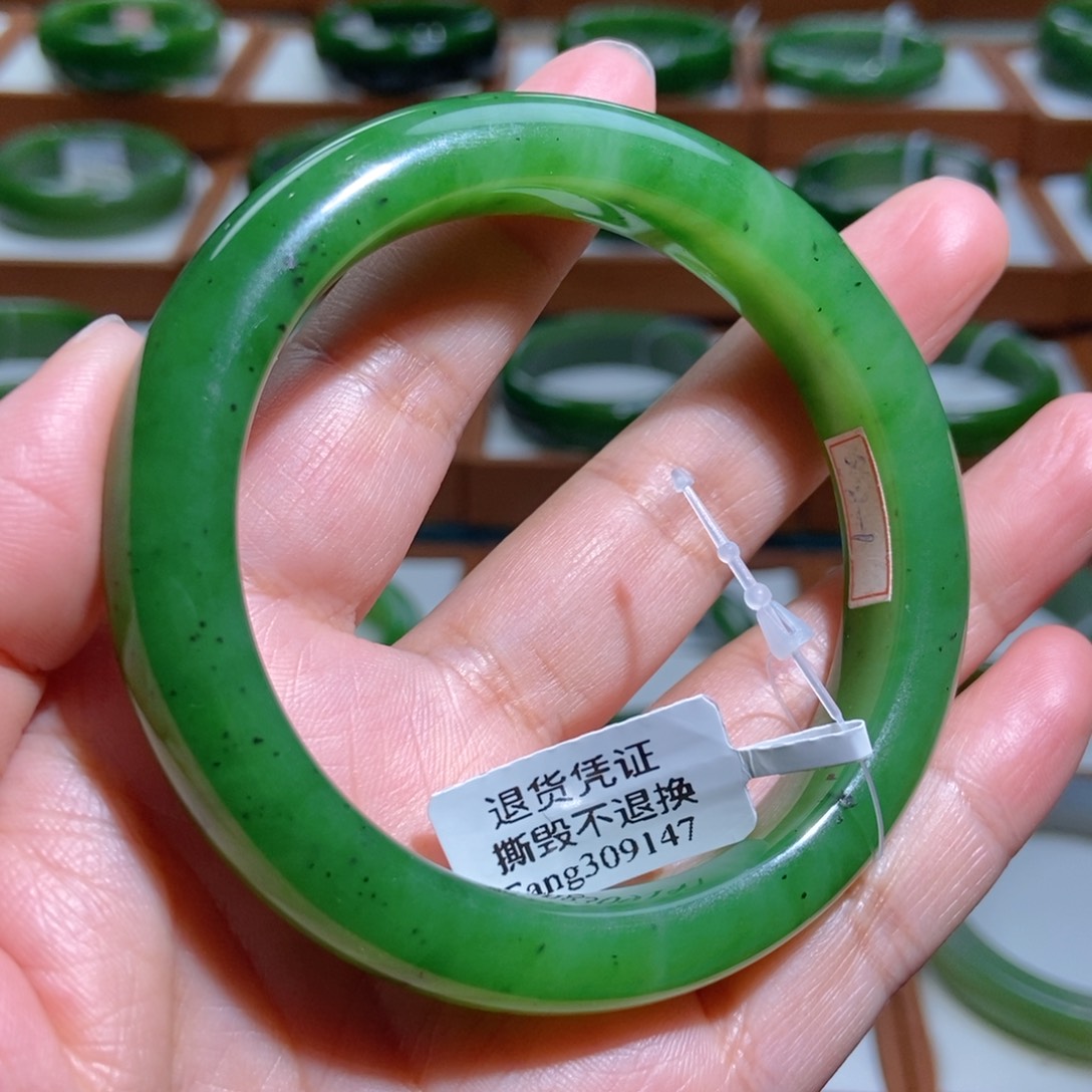 和田玉（碧玉）未镶嵌手镯苹果绿5758