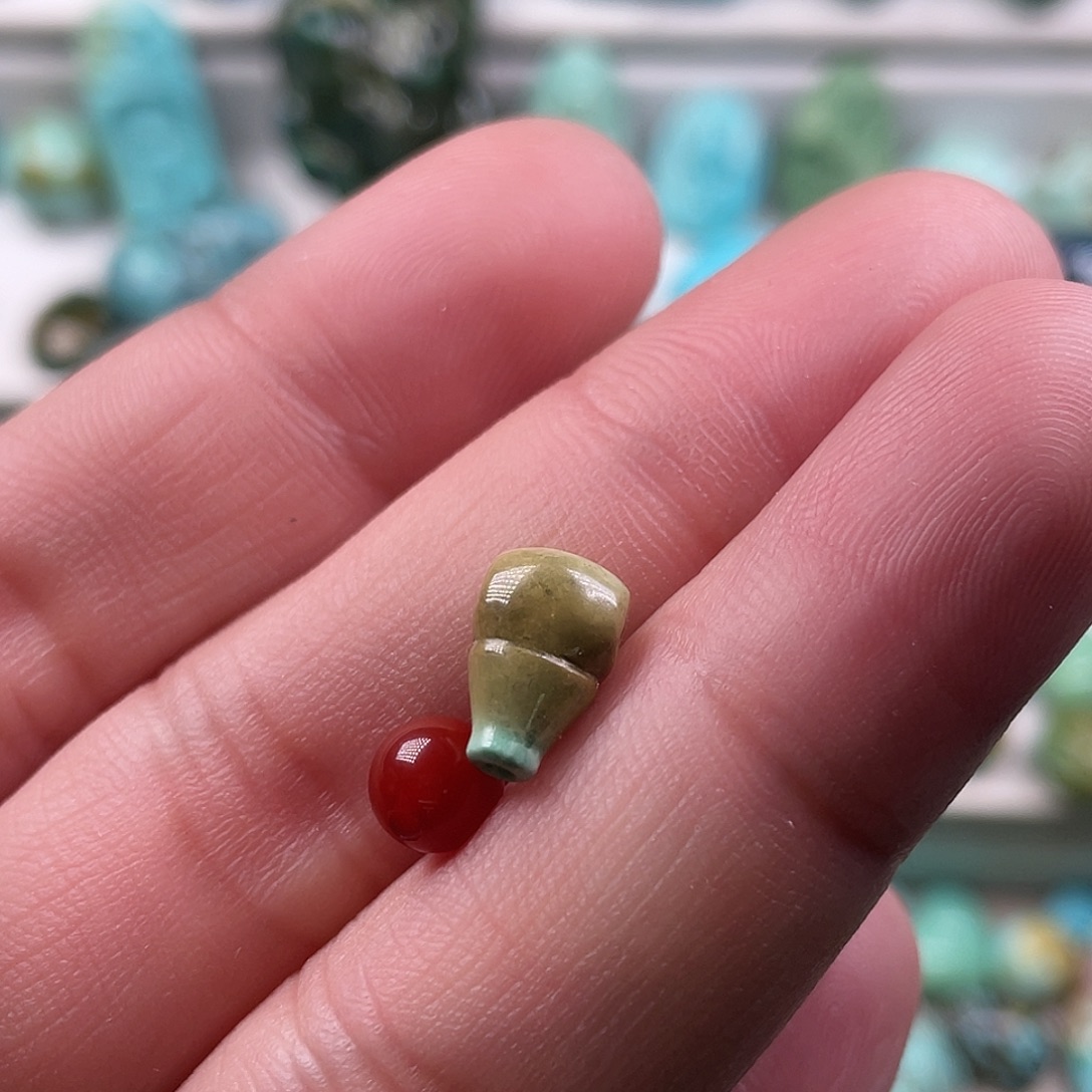 南红玛瑙未镶嵌颈饰