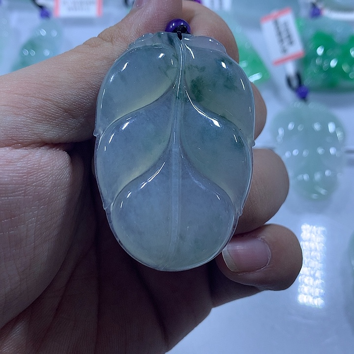 翡翠未镶嵌颈饰天然翡翠A货吊坠