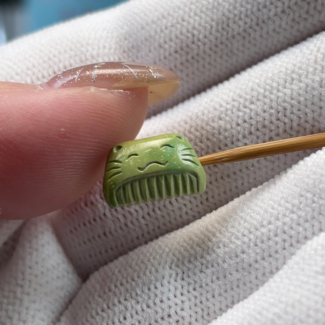 绿松石未镶嵌挂件