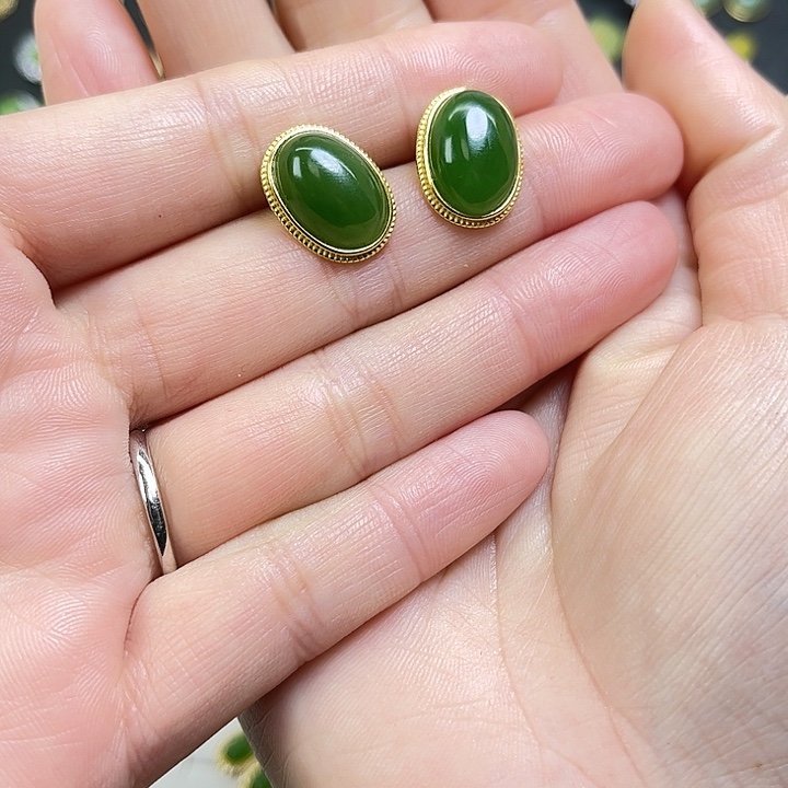 迷***鹿和田玉银S925镶嵌耳饰