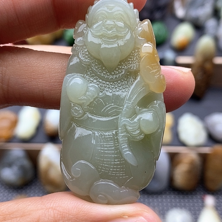 颈饰未镶嵌和田玉（糖玉）