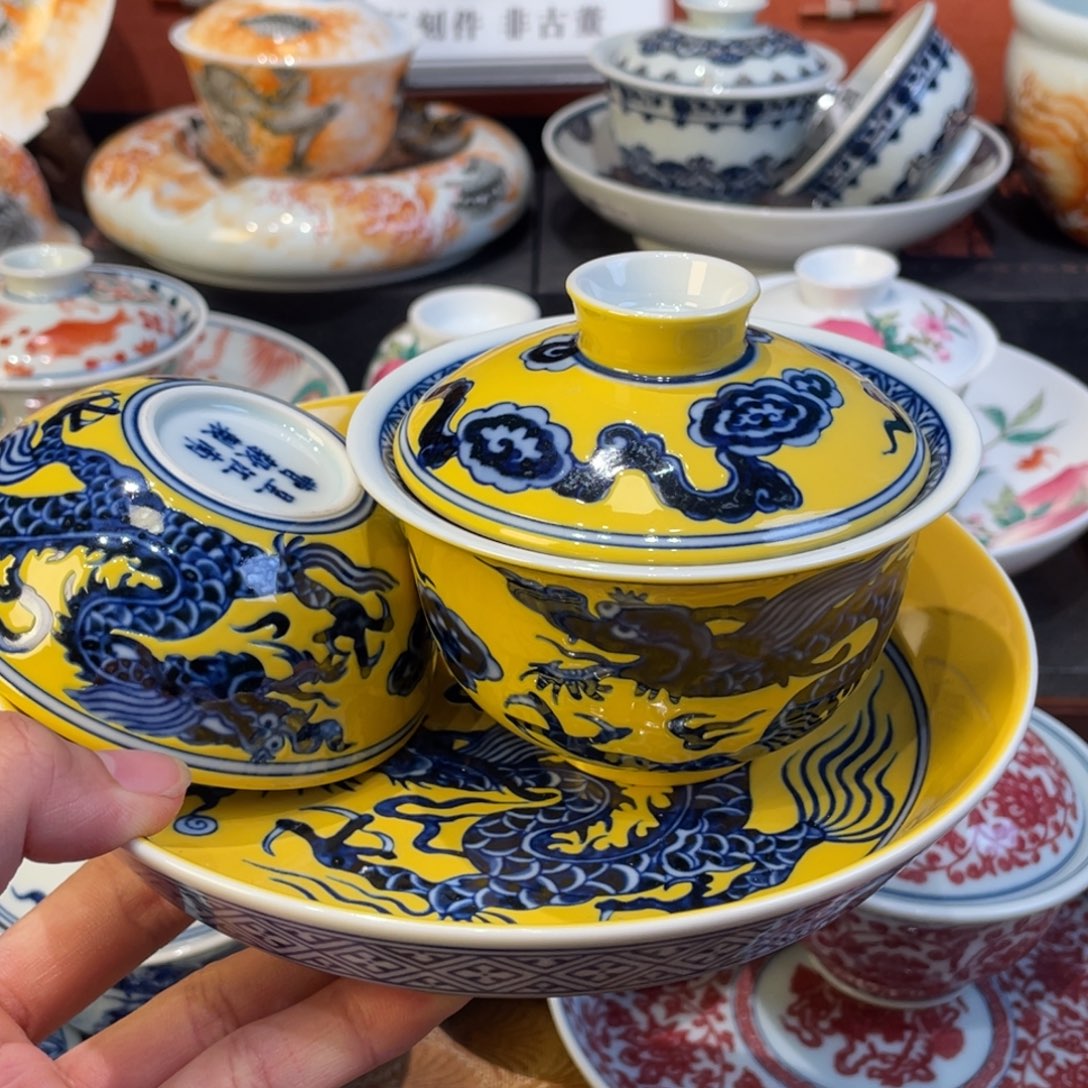 我是一只小小鸟，我是一个人