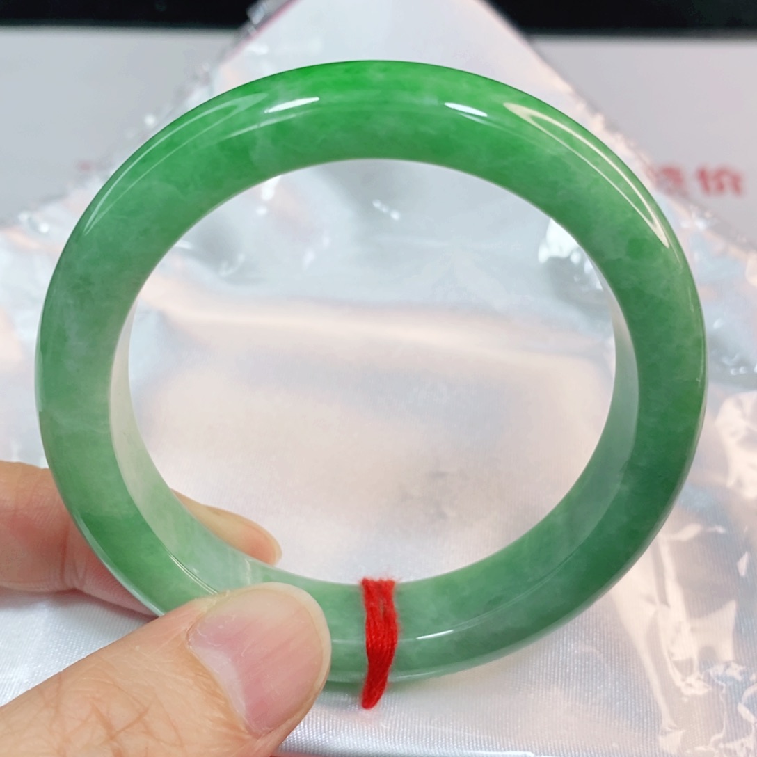 翡翠手镯未镶嵌牧*53.6圈口正圈