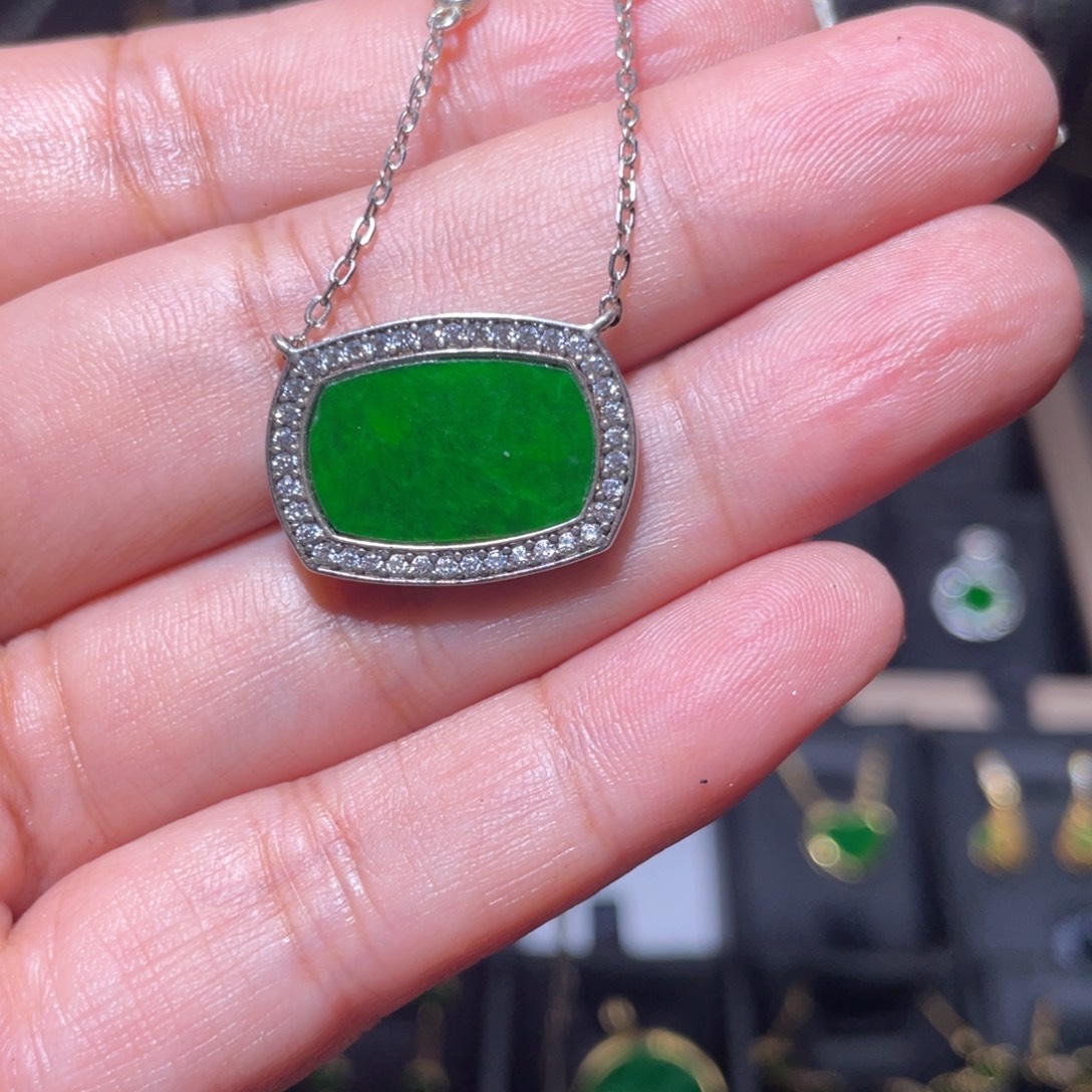 翡翠银S925镶嵌颈饰