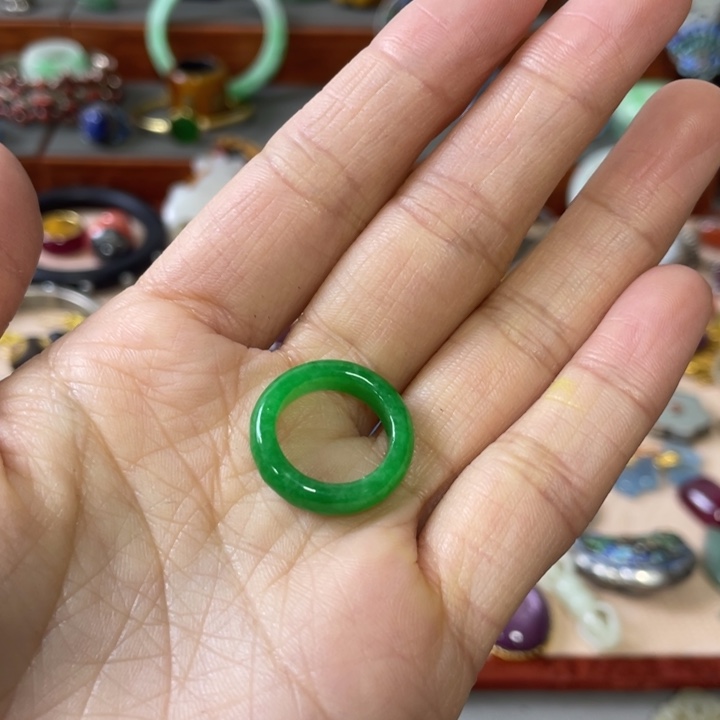 翡翠戒指未镶嵌s****妞