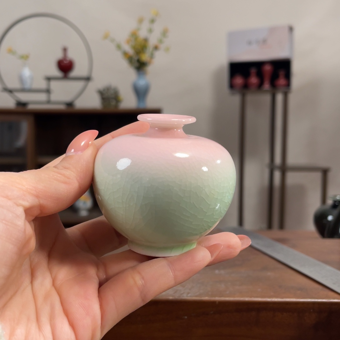 景德镇陶瓷小花瓶