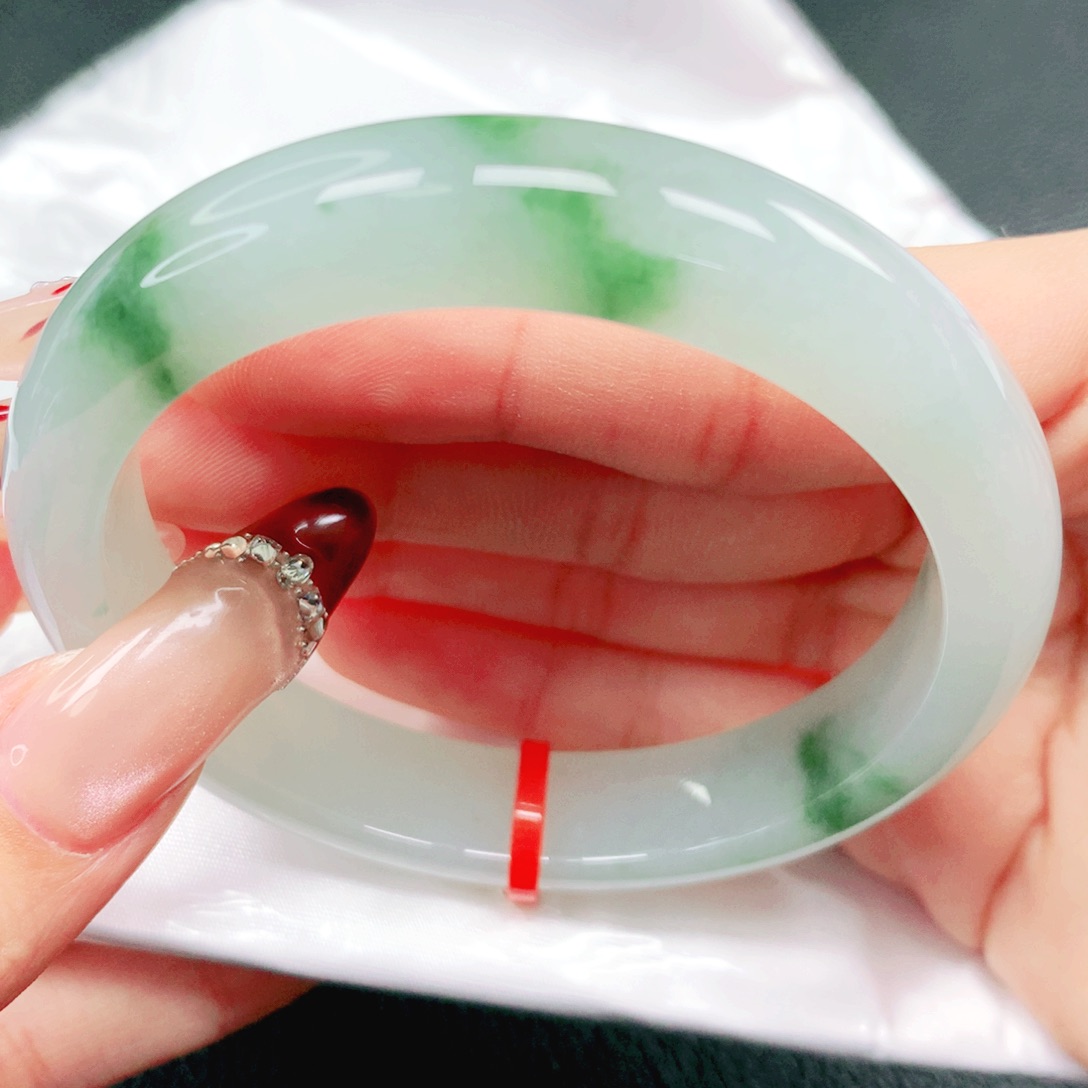 翡翠未镶嵌手镯57