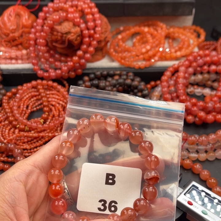 南红玛瑙未镶嵌多样性发货默认微瑕称重9mm