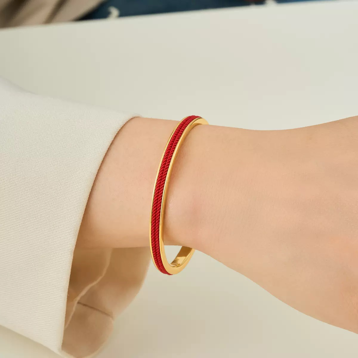 铜合金布艺手镯 简约百搭红绳个性小众设计女生专属手饰