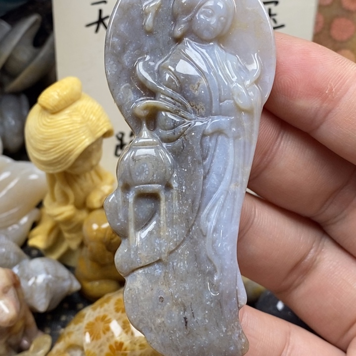 硅化珊瑚（珊瑚玉）未镶嵌颈饰