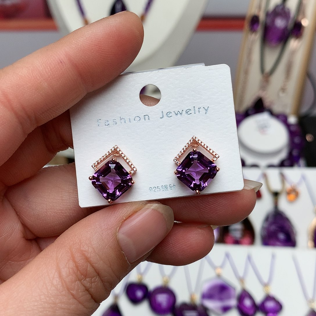 紫晶精致耳钉银S925镶嵌