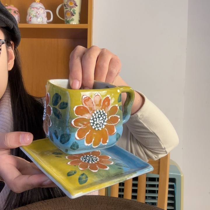 手捏手绘景德镇陶瓷